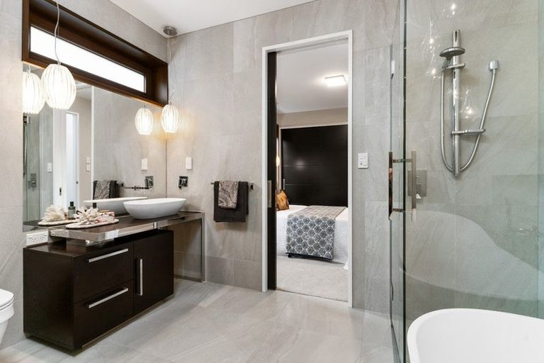 Photo of property in 7 Ngahere Street, Fendalton, Christchurch, 8041