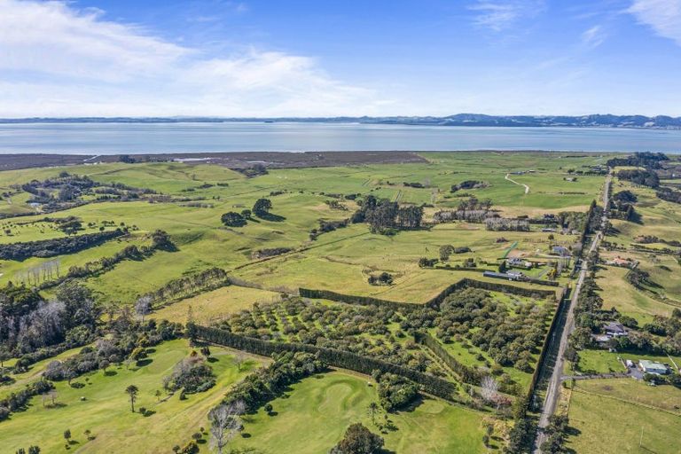 Photo of property in 105 Mairetahi Road, South Head, Helensville, 0874