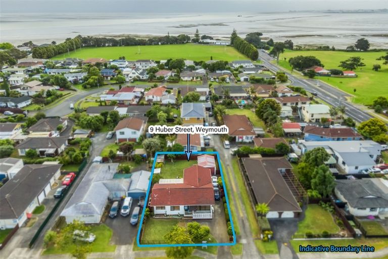 Photo of property in 9 Huber Street, Weymouth, Auckland, 2103