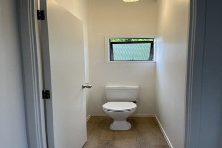 Photo of property in 283 Old North Road, Kumeu, 0892