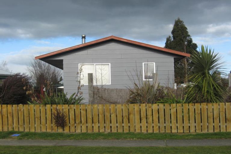 Photo of property in 5 Kupe Drive, Carterton, 5713