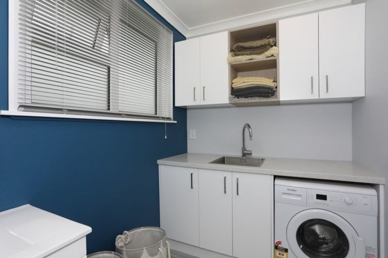 Photo of property in 30 Bell Street, Marton, 4710