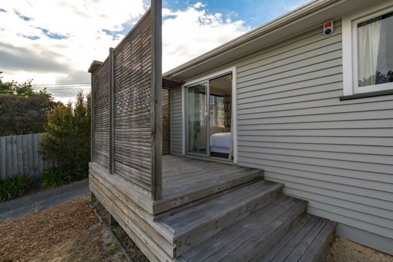 Photo of property in 113 Bowhill Road, New Brighton, Christchurch, 8083