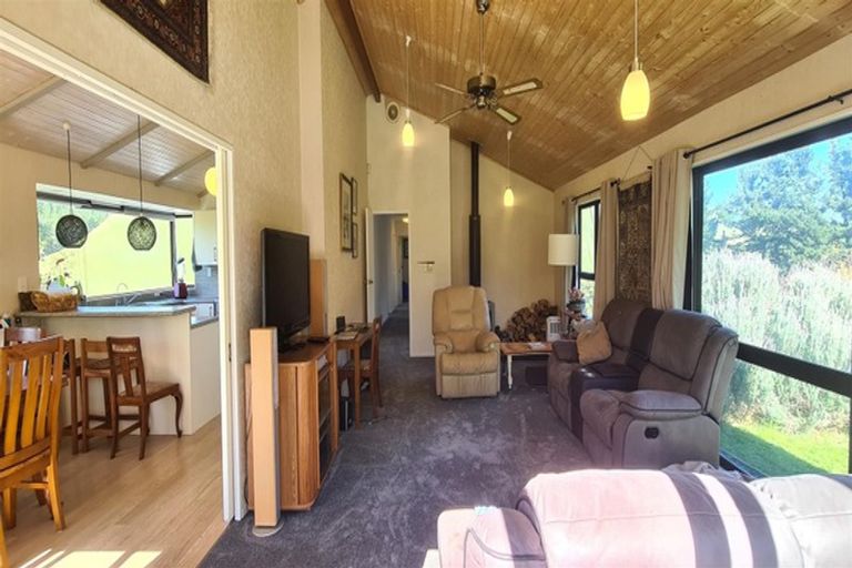 Photo of property in 814 State Highway 2, Pakipaki, Hastings, 4178