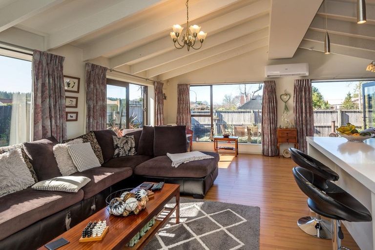 Photo of property in 247 Queenspark Drive, Parklands, Christchurch, 8083