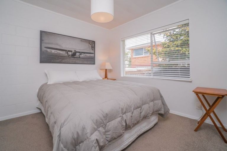 Photo of property in 1/7 Addison Drive, Glendene, Auckland, 0602