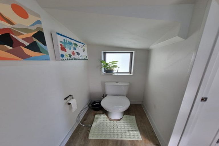 Photo of property in 26 Brashier Circle, Sunnyvale, Auckland, 0612