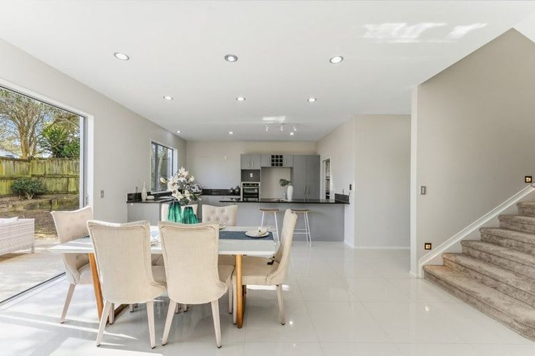Photo of property in 7 Andy Crescent, Flat Bush, Auckland, 2016