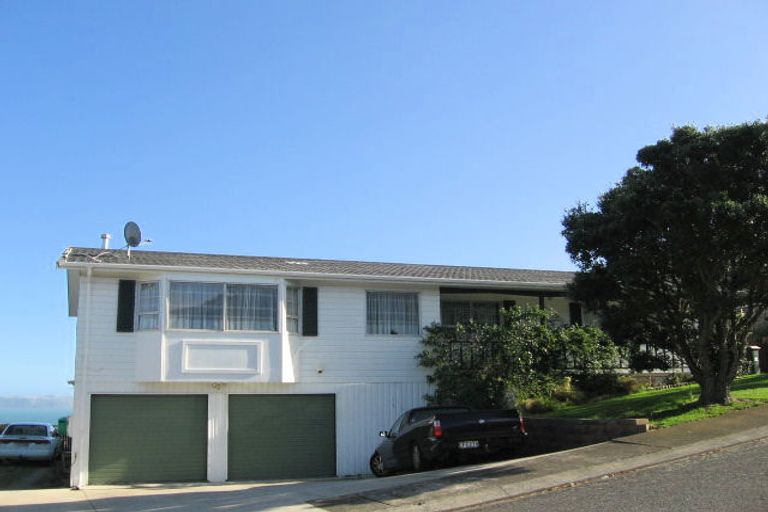 Photo of property in 1 Tregear Place, Camborne, Porirua, 5026
