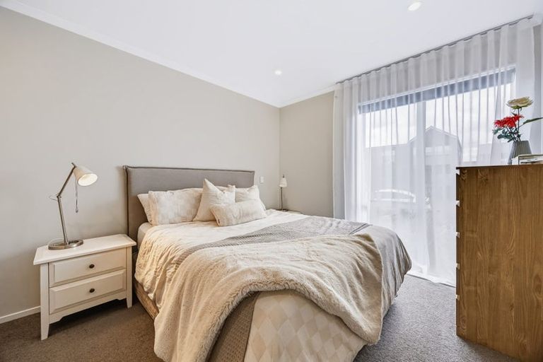 Photo of property in 35 Roundel Crescent, Whenuapai, Auckland, 0618