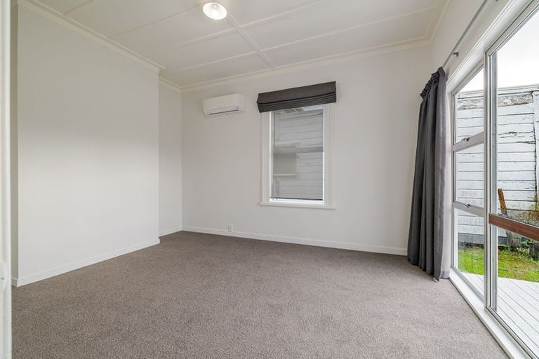 Photo of property in 25 Bourke Street, Palmerston North, 4410