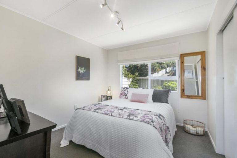 Photo of property in 7 Acacia Avenue, Maungaraki, Lower Hutt, 5010