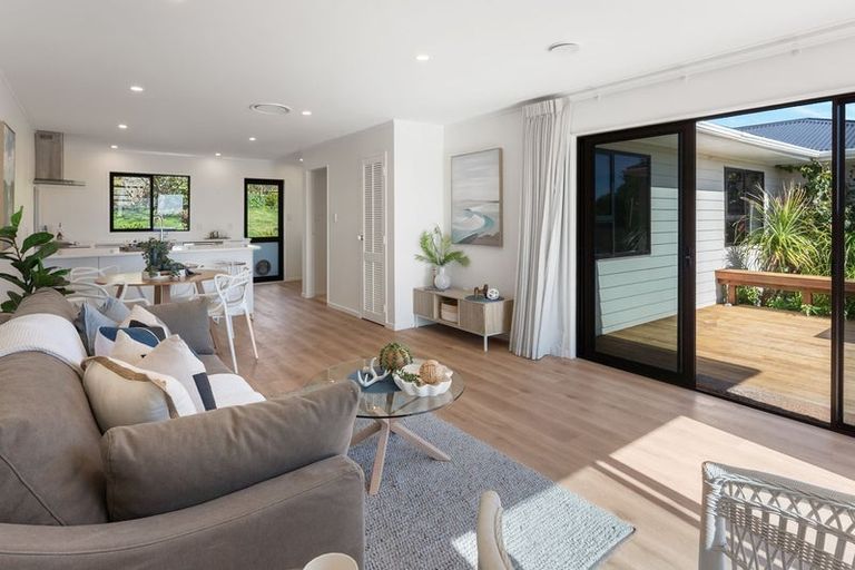 Photo of property in 87 Huia Street, Waikanae, 5036