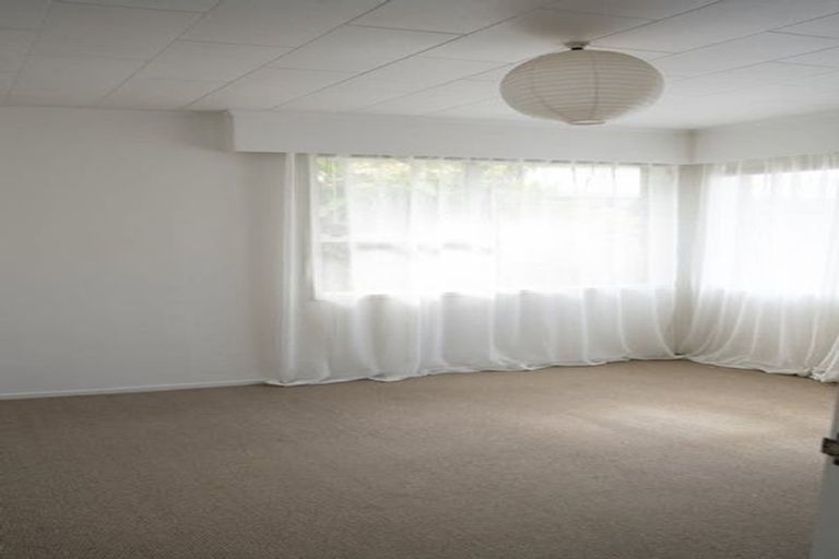 Photo of property in 3/237 Courtenay Street, Strandon, New Plymouth, 4312