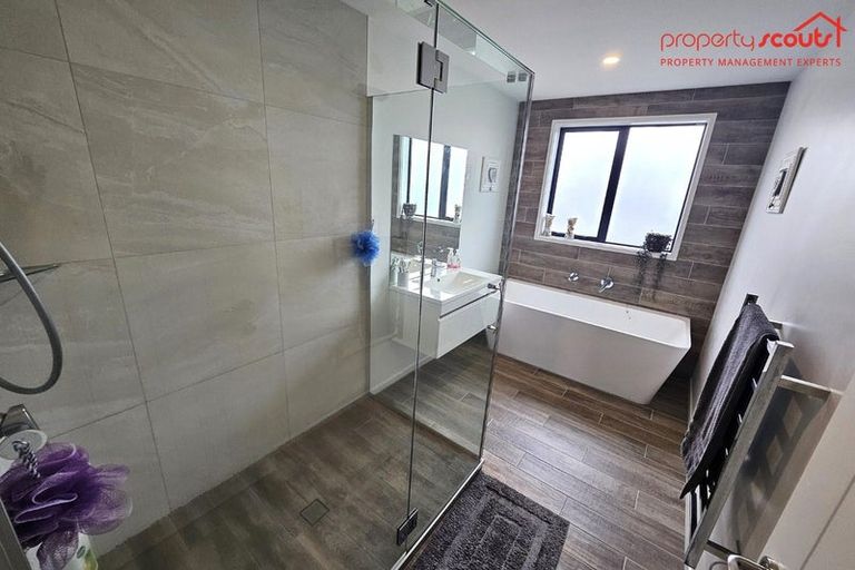 Photo of property in 2 Tiria Drive, Papamoa Beach, Papamoa, 3118