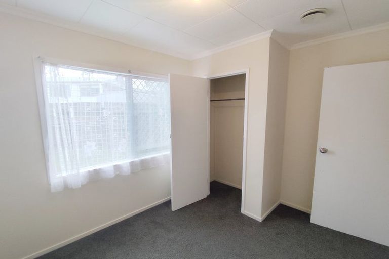 Photo of property in 72a Astley Avenue, New Lynn, Auckland, 0600