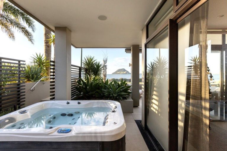 Photo of property in 98 Harbour Drive, Otumoetai, Tauranga, 3110