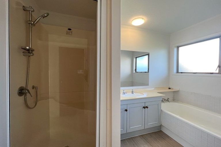 Photo of property in 81 Aberfeldy Avenue, Highland Park, Auckland, 2010