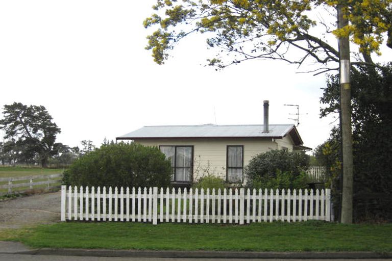 Photo of property in 74 South Belt, Solway, Masterton, 5810