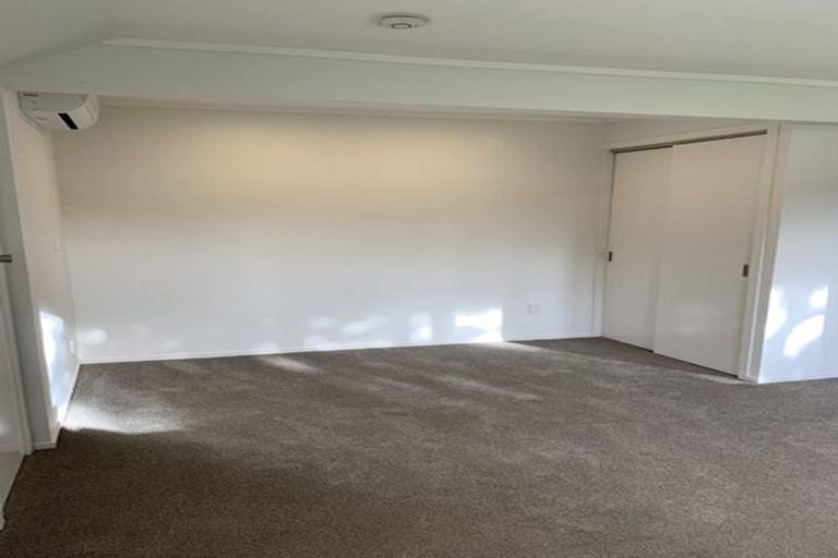 Photo of property in 17 Gipps Street, Karori, Wellington, 6012