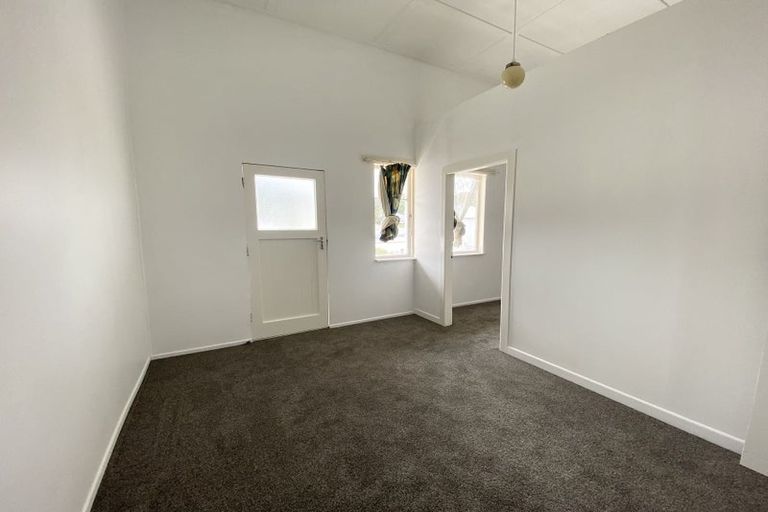 Photo of property in 15 Owen Street, Newtown, Wellington, 6021