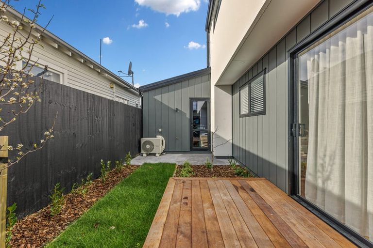 Photo of property in 2/138 Hills Road, Edgeware, Christchurch, 8013