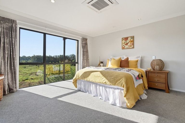 Photo of property in 18 Waka Way, Bellevue, Tauranga, 3110