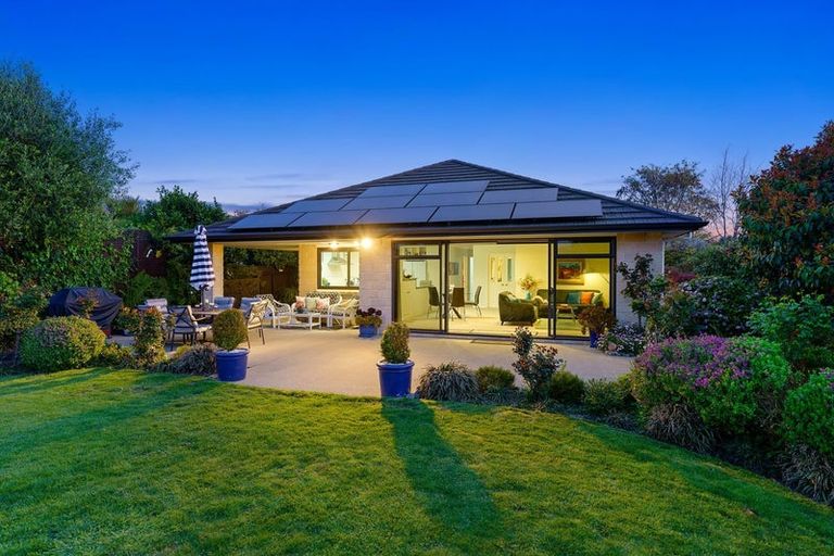 Photo of property in 387a Te Moana Road, Waikanae, 5036