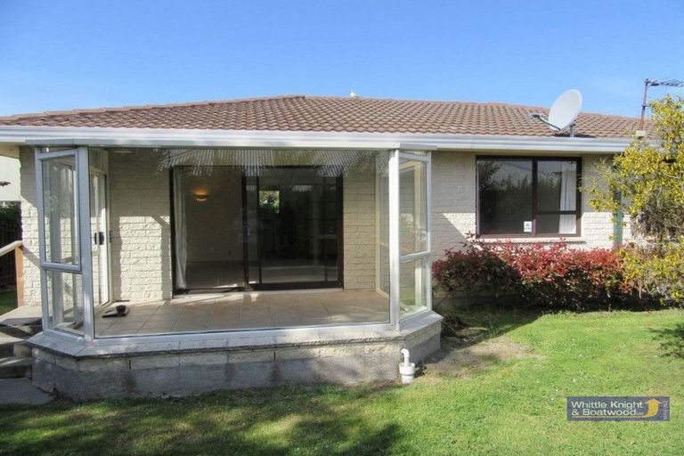 Photo of property in 1/74a Jeffreys Road, Fendalton, Christchurch, 8052