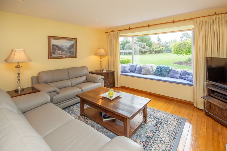 Photo of property in 12 Manna Place, West Melton, Christchurch, 7675