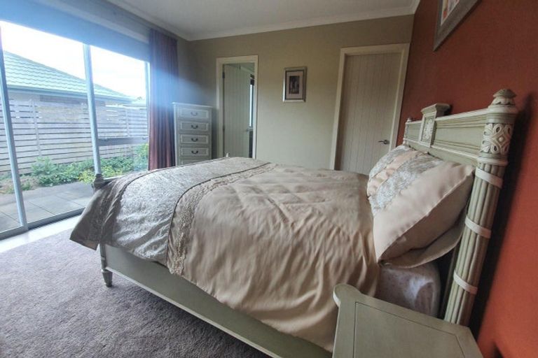 Photo of property in 4 Parkvue Drive, Bell Block, New Plymouth, 4312