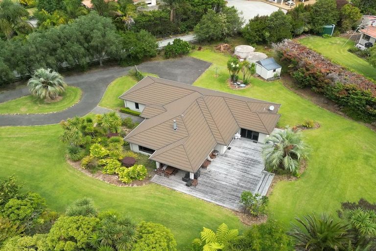 Photo of property in 4 Kotare Heights, Kerikeri, 0230