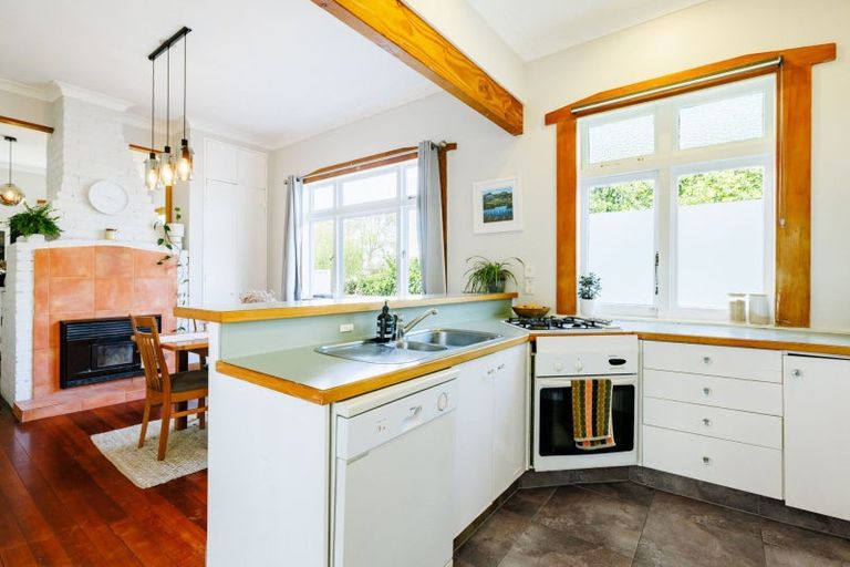 Photo of property in 1 Hinau Street, Maeroa, Hamilton, 3200