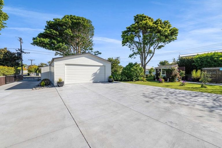 Photo of property in 16 Glen Almond Street, New Plymouth, 4310
