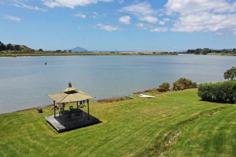 Photo of property in 249 Cove Road, Waipu, 0582