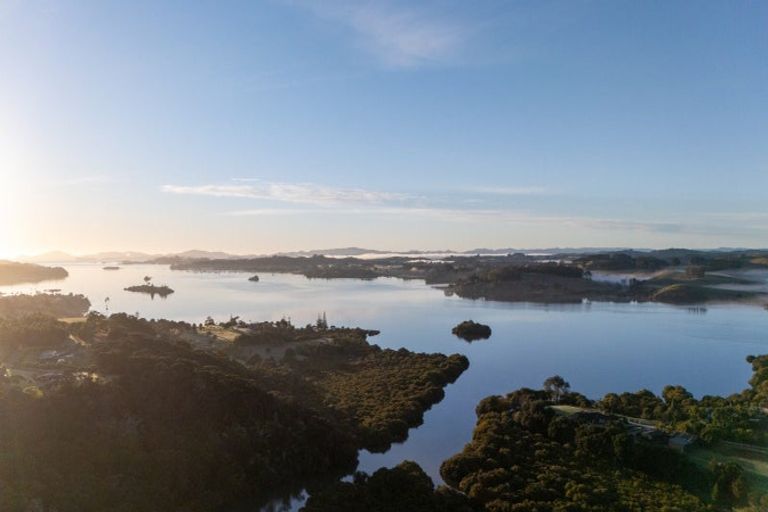 Photo of property in 6 Fernbird Grove, Kerikeri, 0294
