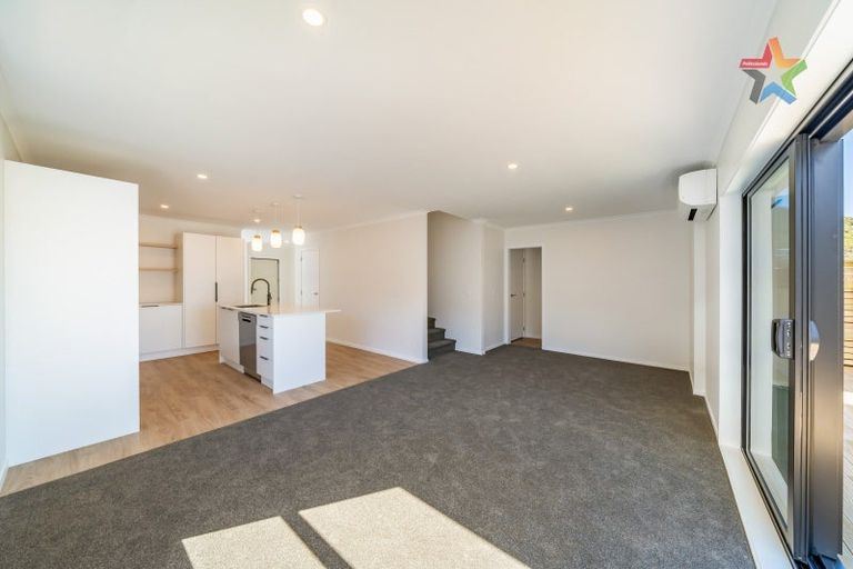 Photo of property in 10/1 Helvetia Grove, Naenae, Lower Hutt, 5011