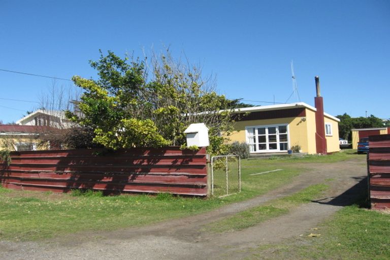 Photo of property in 8 Raukawa Street, Himatangi Beach, Foxton, 4891