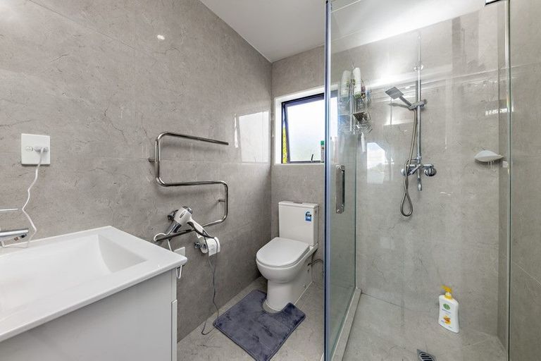 Photo of property in 14a Harrow Place, Manurewa, Auckland, 2102