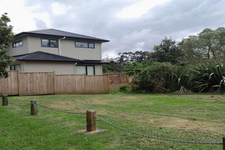 Photo of property in 1a Coletta Lane, Te Atatu South, Auckland, 0610