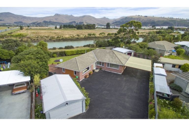 Photo of property in 52 Gould Crescent, Woolston, Christchurch, 8023