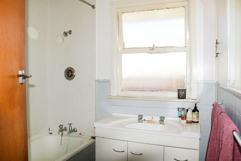 Photo of property in 32 Taward Street, Oamaru North, Oamaru, 9400