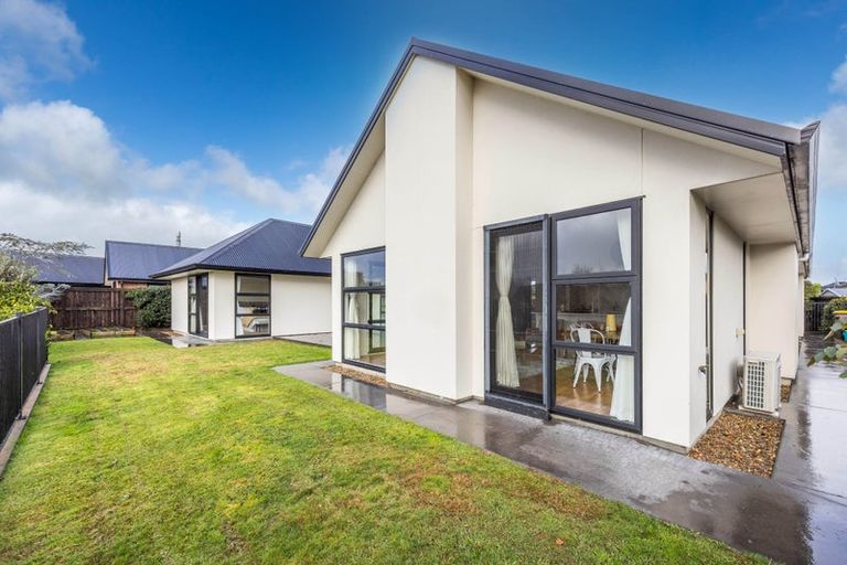 Photo of property in 12 Kentwood Place, Flagstaff, Hamilton, 3210