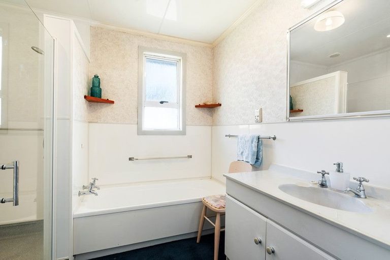 Photo of property in 313 Western Hills Drive, Avenues, Whangarei, 0110