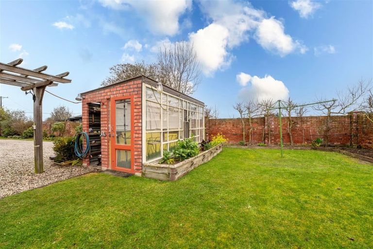 Photo of property in 20 Saint Leonards Road, Temuka, 7920