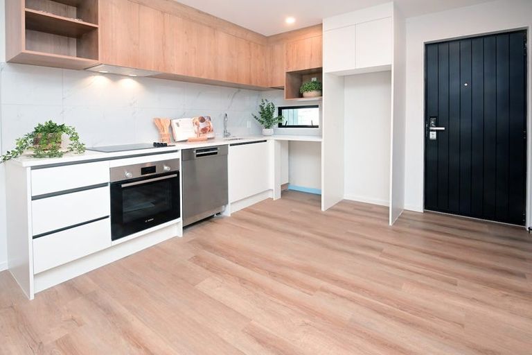 Photo of property in 5/13 Cheviot Street, Mangere East, Auckland, 2024