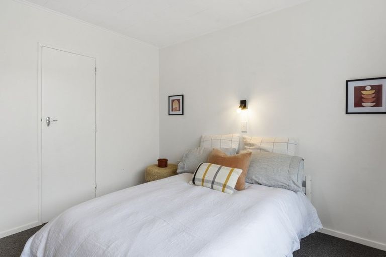 Photo of property in 256b Wellington Road, Wainuiomata, Lower Hutt, 5014