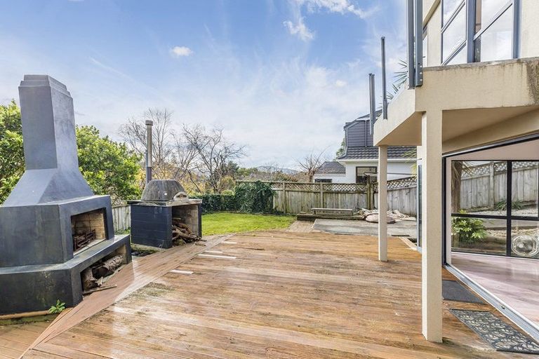 Photo of property in 28 Sailmaker Close, Whitby, Porirua, 5024