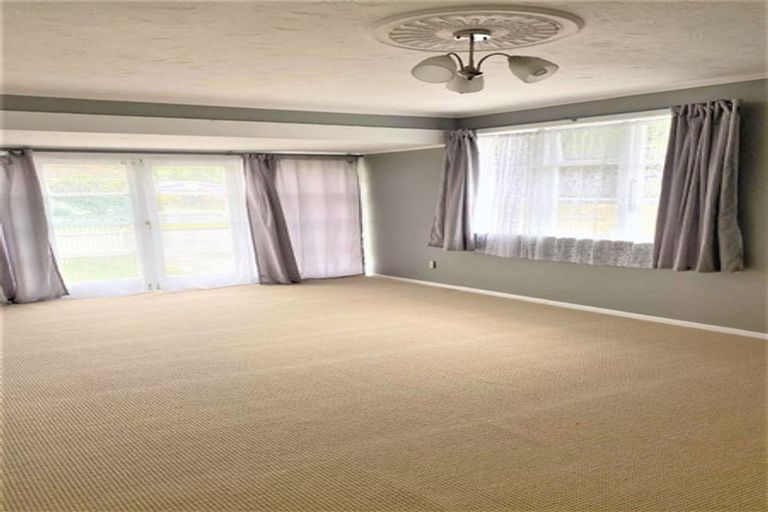 Photo of property in 16 Peck Street, Taita, Lower Hutt, 5011
