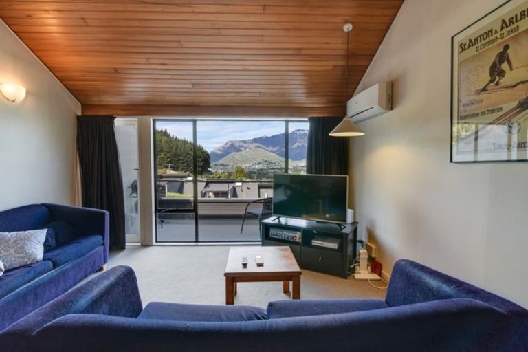 Photo of property in Alpine Meadows Apartments, 135m Fernhill Road, Fernhill, Queenstown, 9300